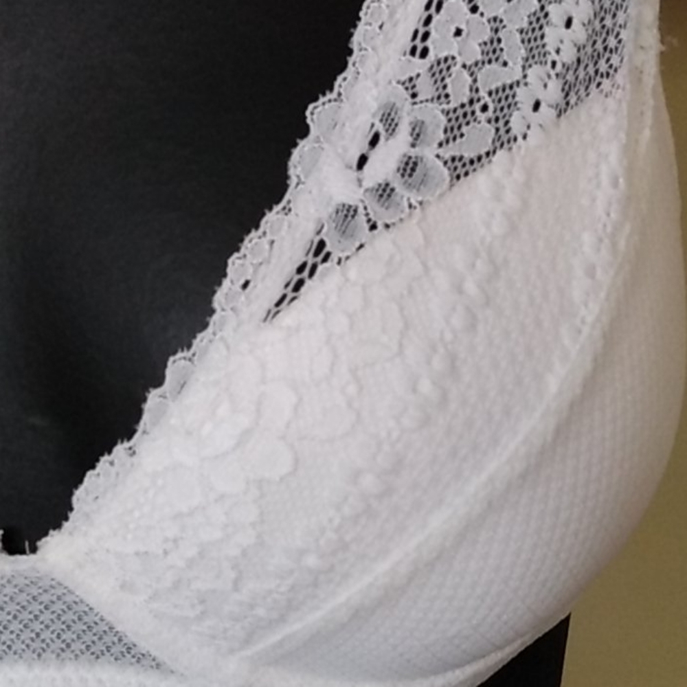 Bra - Picture 5 of 6